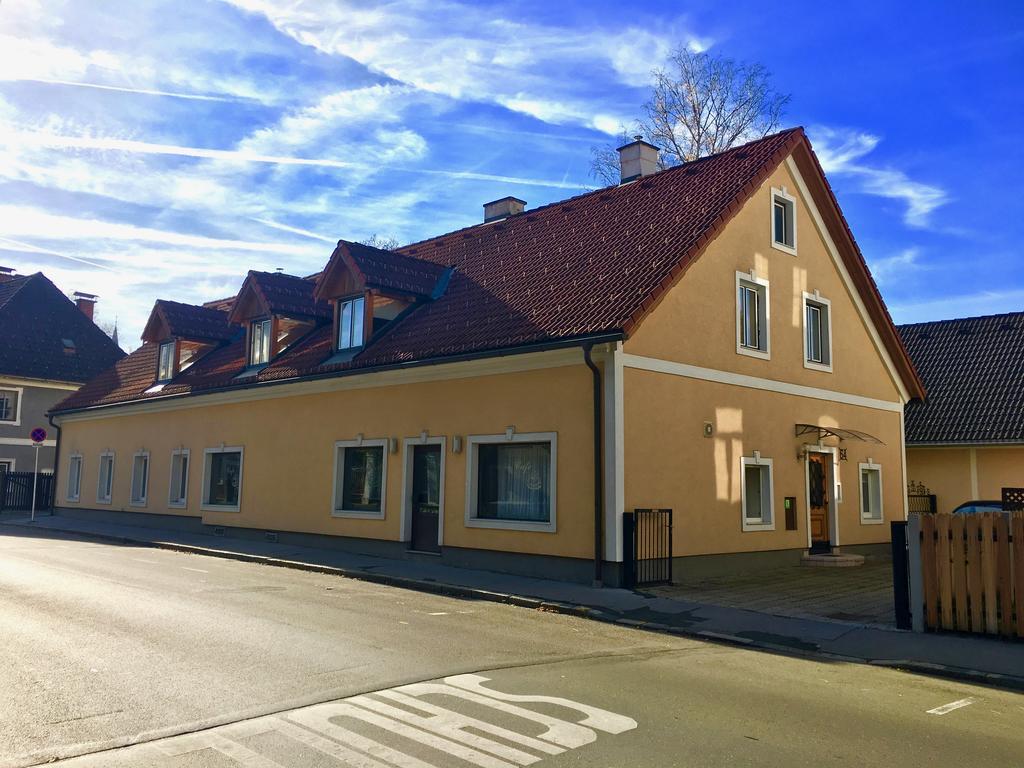 Bachgasslhof Apartment Leoben  Exterior photo